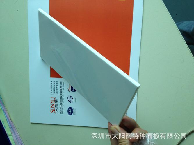 精细制造，精准匹配 亚克力面板与信息面板的定制化供应之道